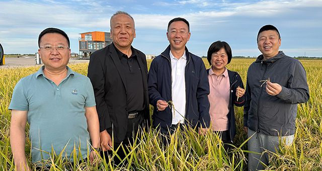 肖厚忠董事長受邀出席佳木斯市“三江有約”鄉(xiāng)賢省親暨佳商聯(lián)盟成立大會(huì)
